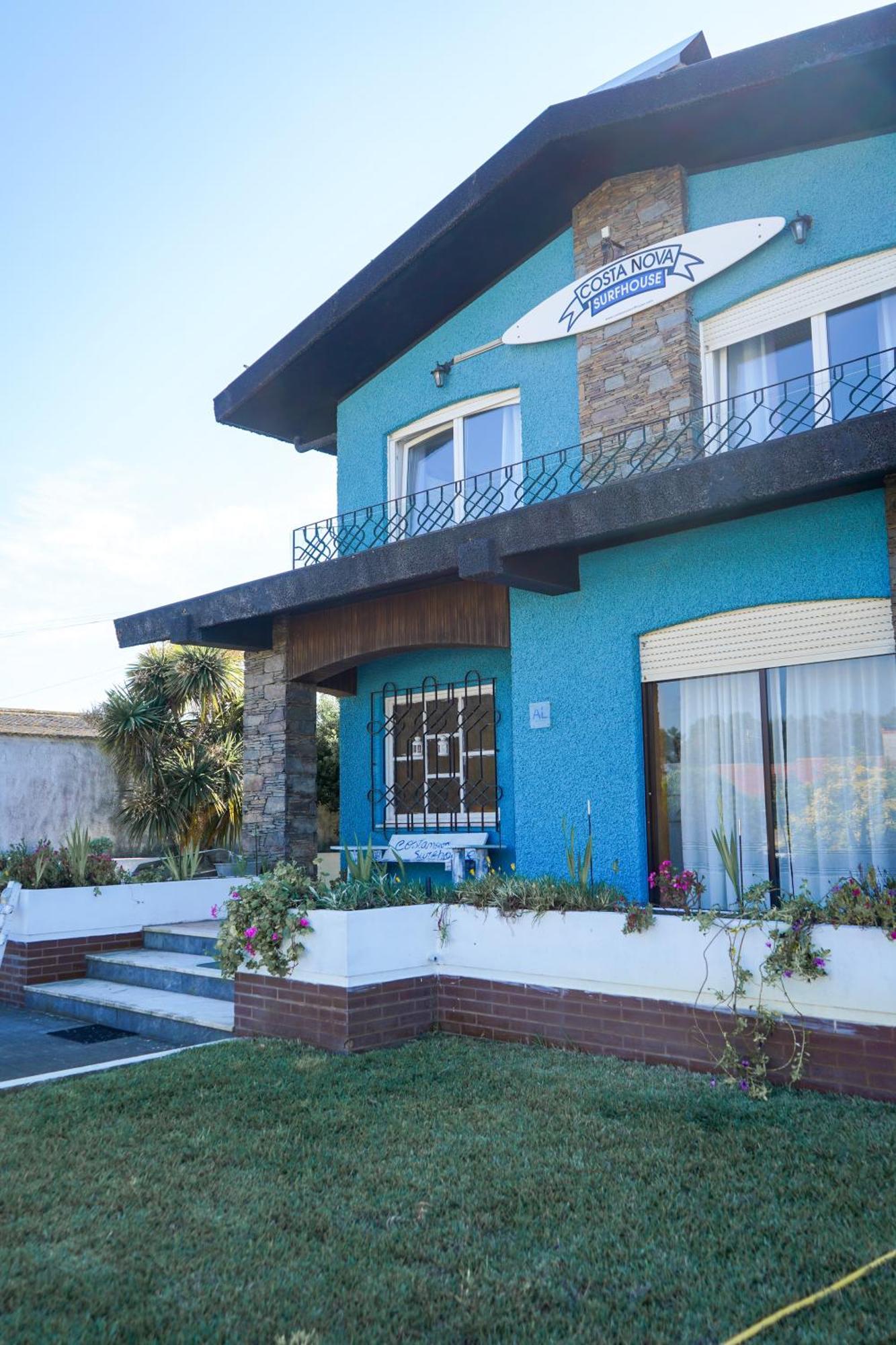 Costanova Surfhouse *