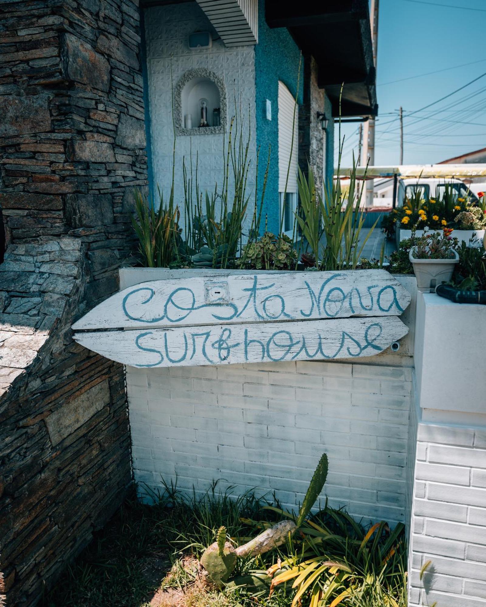 Costanova Surfhouse